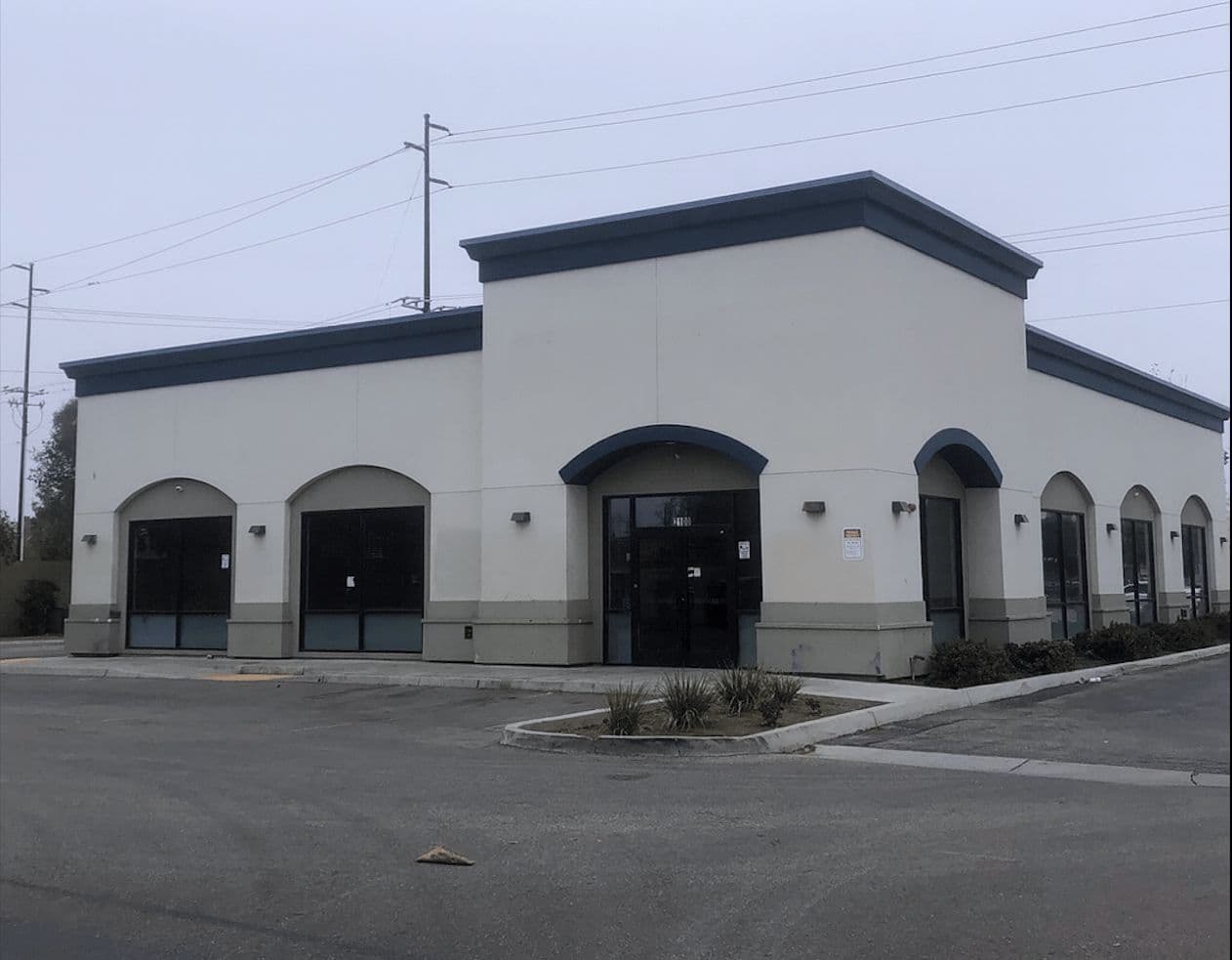 2100 Panama Lane — photo 2