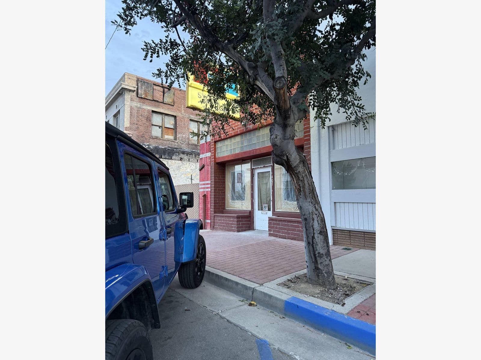 407 Center St Storefront — photo 4